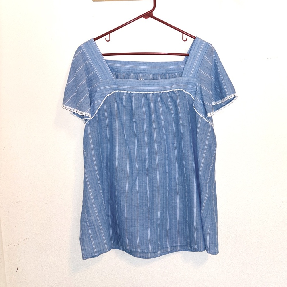 St. John Bay light blue top XL